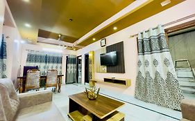 Prince Castle-2Bhk Luxurious Apartment/Guesthouse